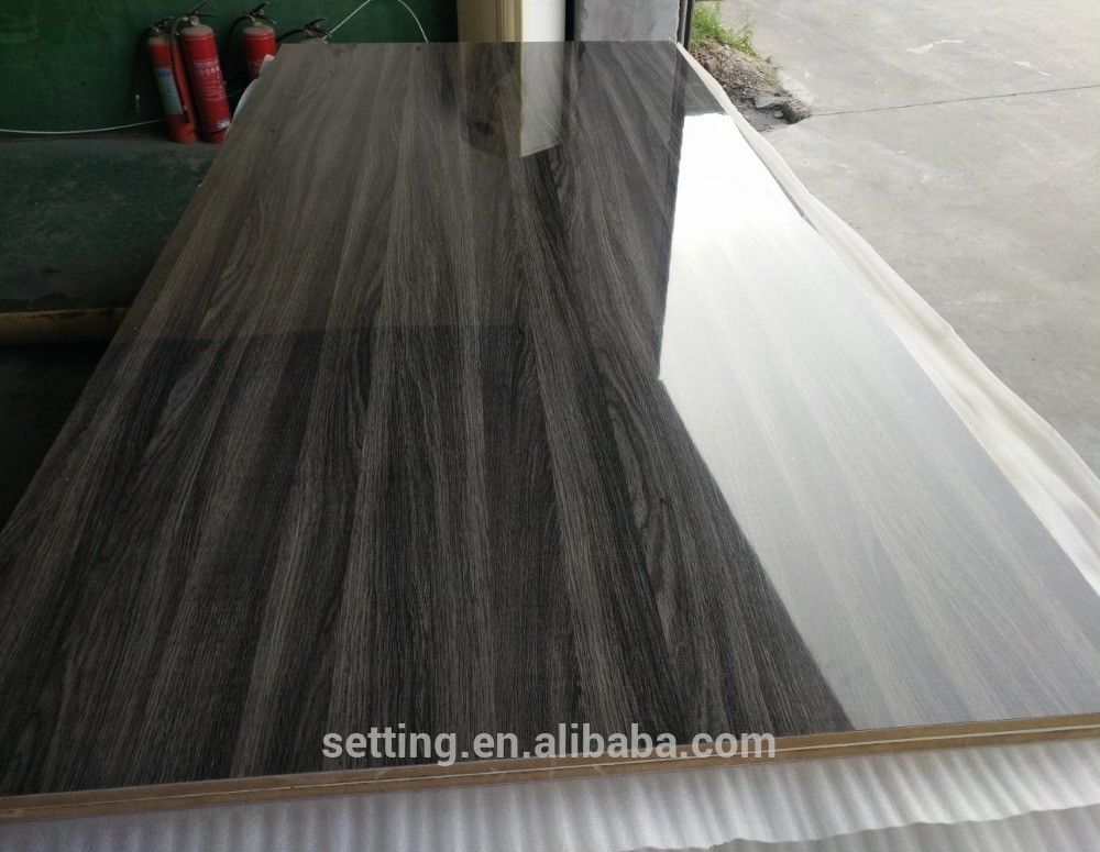 Wardrobe used high gloss acrylic panels